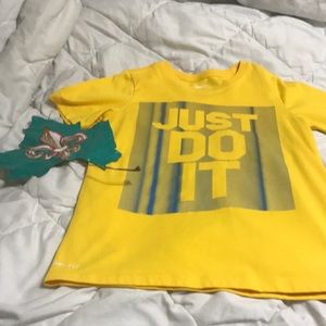 Nike tee